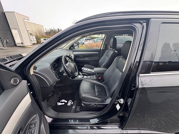 Mitsubishi Outlander 10 of 30