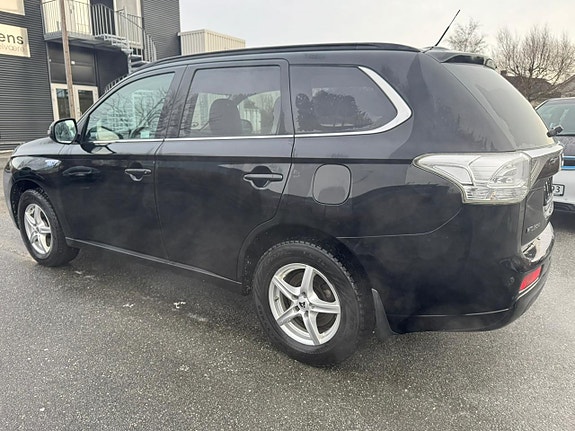 Mitsubishi Outlander 4 of 30