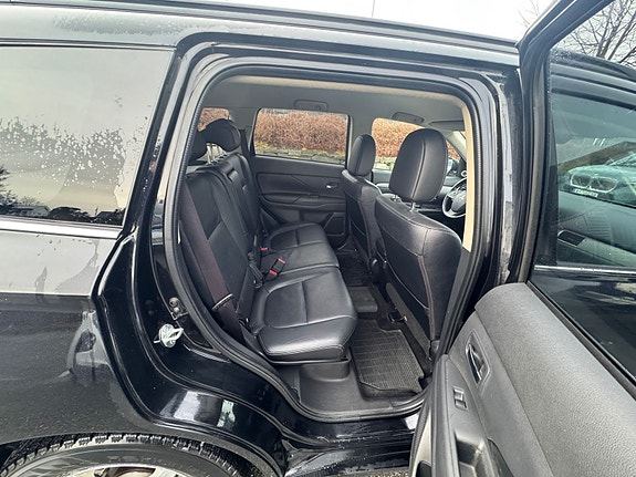 Mitsubishi Outlander 20 of 30