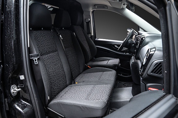Mercedes-Benz Vito 11 of 22