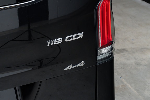 Mercedes-Benz Vito 9 of 22