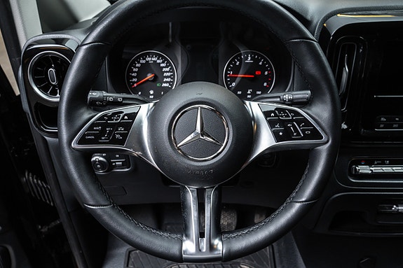 Mercedes-Benz Vito 14 of 22