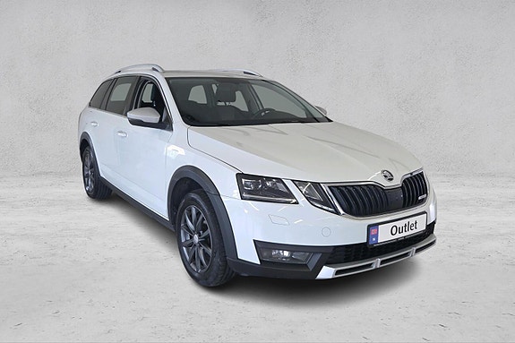 Skoda Octavia Scout 9 of 30