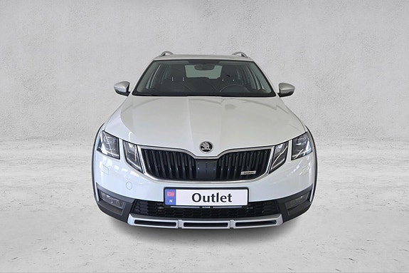 Skoda Octavia Scout 10 of 30