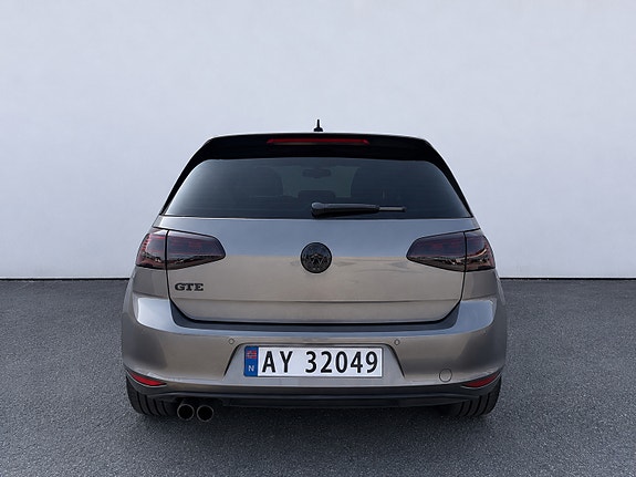 Volkswagen Golf VII 7 of 12
