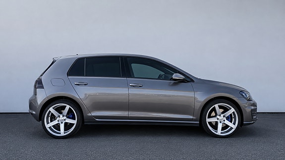 Volkswagen Golf VII 3 of 12