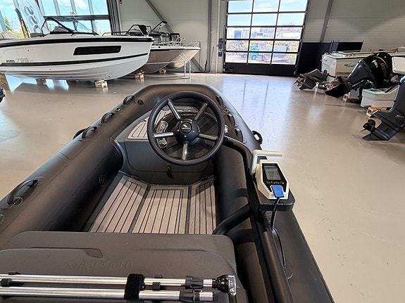 Elektrisk Highfield 340 Classic - ePropulsion Navy 6.0 - Miljøvennlig tender! 10 of 13