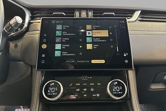 Jaguar F-PACE 14 of 15