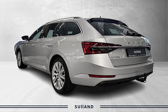 Skoda Superb 3 of 22