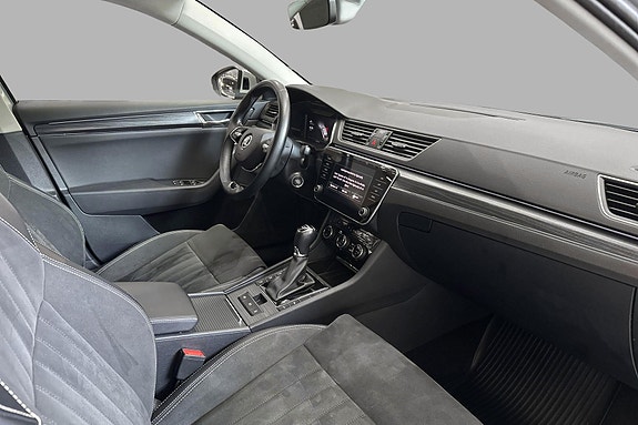 Skoda Superb 16 of 22