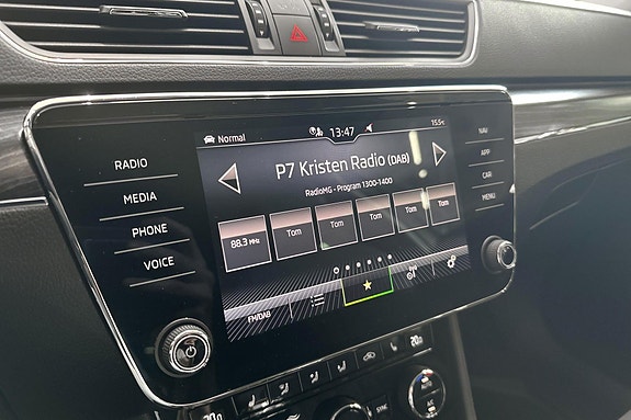 Skoda Superb 14 of 22