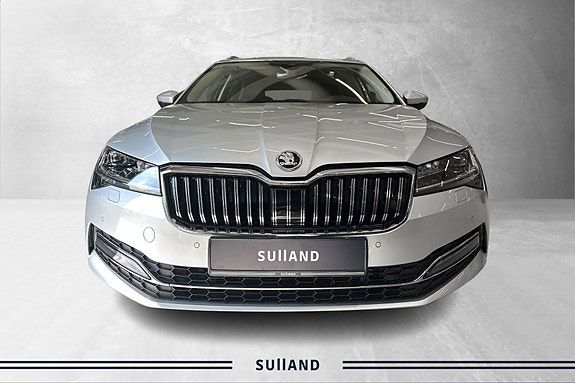 Skoda Superb 8 of 22