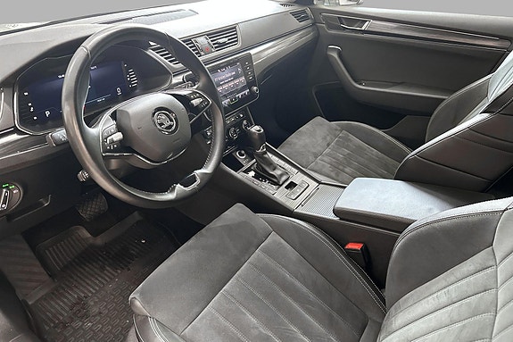 Skoda Superb 11 of 22
