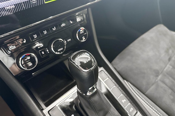 Skoda Superb 15 of 22