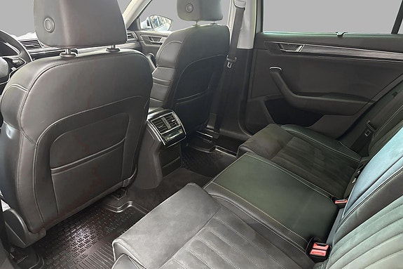 Skoda Superb 18 of 22