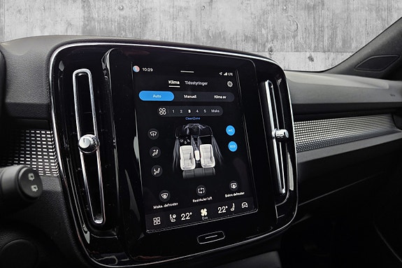 Volvo XC40 29 of 30