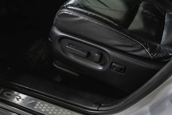 Honda CR-V 16 of 30