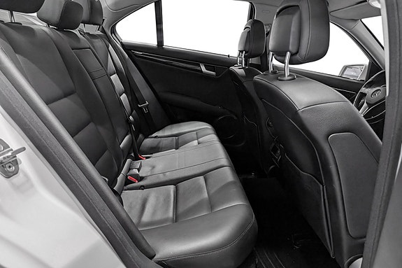 Mercedes-Benz C250 17 of 27