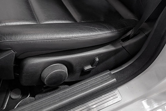 Mercedes-Benz C250 19 of 27