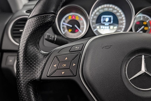 Mercedes-Benz C250 21 of 27