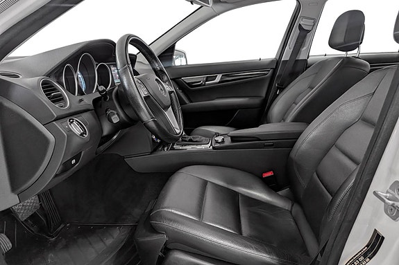 Mercedes-Benz C250 18 of 27