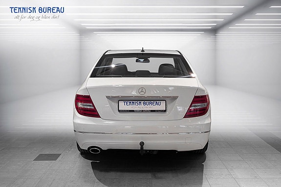 Mercedes-Benz C250 14 of 27