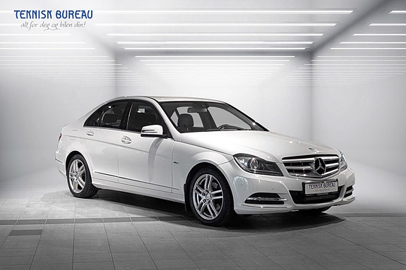 Mercedes-Benz C250 11 of 27