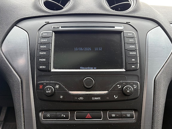 Ford Mondeo 24 of 27