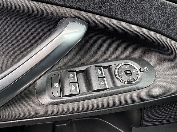 Ford Mondeo 11 of 27