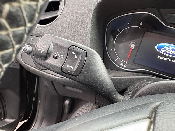 Ford Mondeo 19 of 27