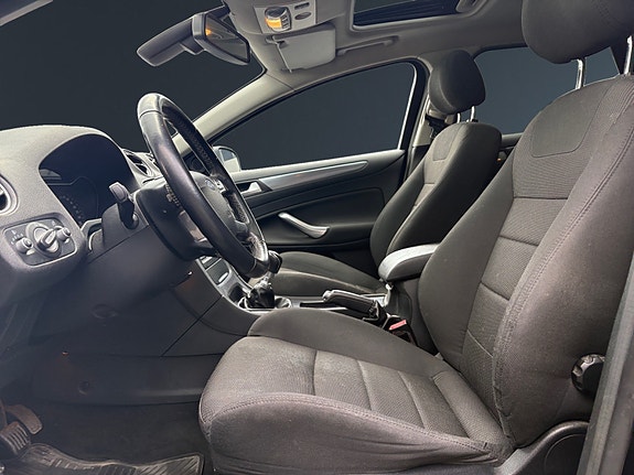Ford Mondeo 9 of 27
