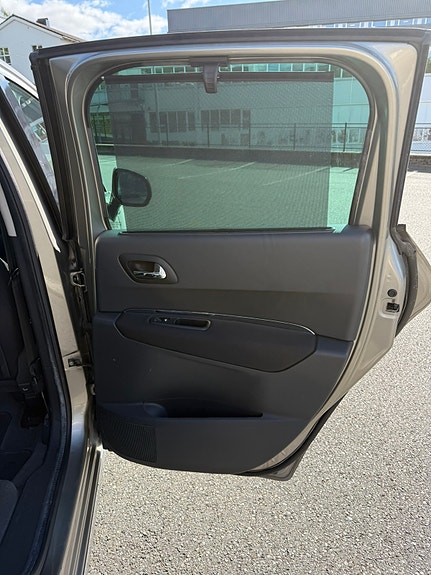 Peugeot 3008 15 of 18