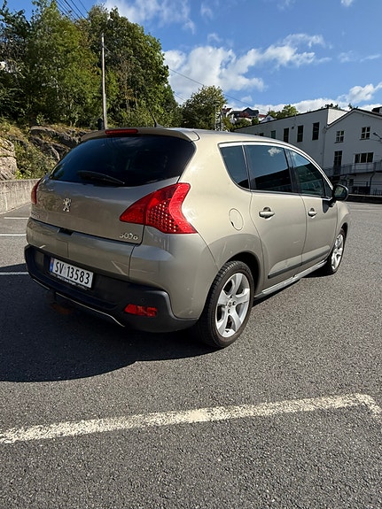 Peugeot 3008 6 of 18