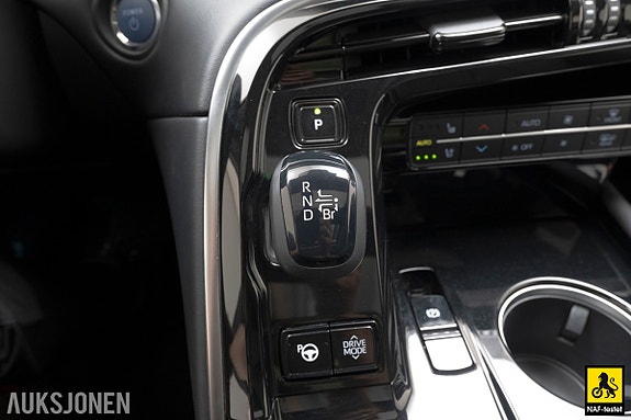 Toyota Mirai 16 of 30