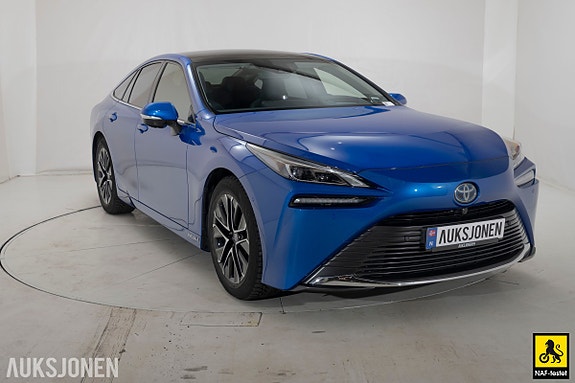 Toyota Mirai 3 of 30