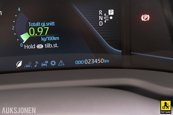 Toyota Mirai 28 of 30