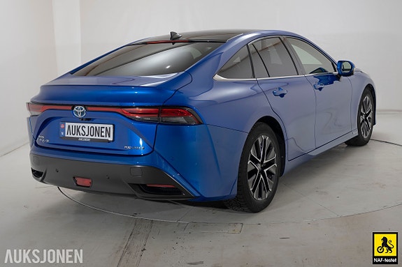 Toyota Mirai 4 of 30