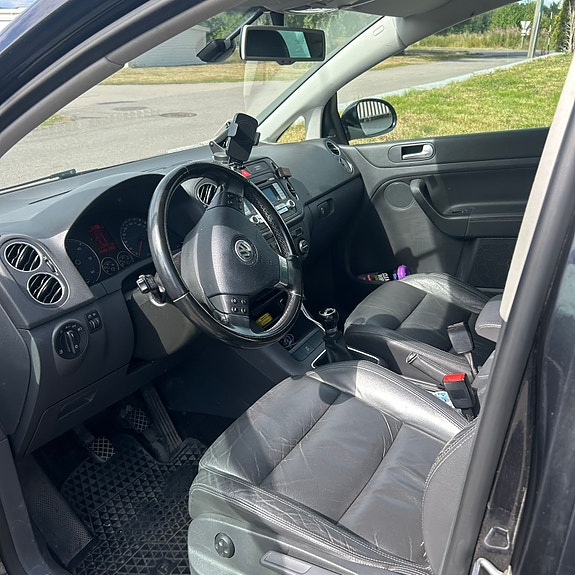 Volkswagen Golf Plus 3 of 9