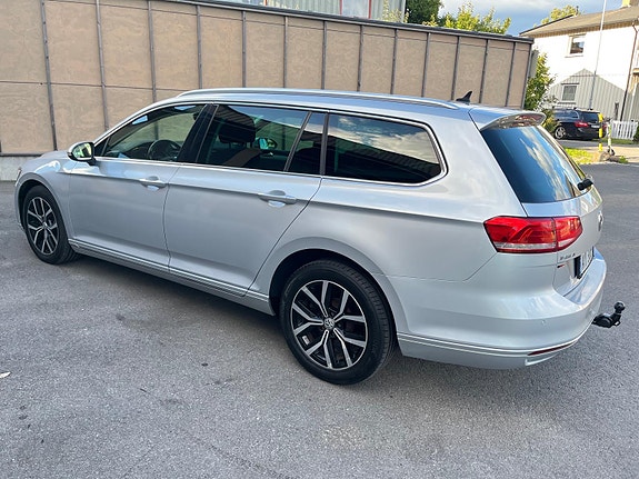 Volkswagen Passat 5 of 17