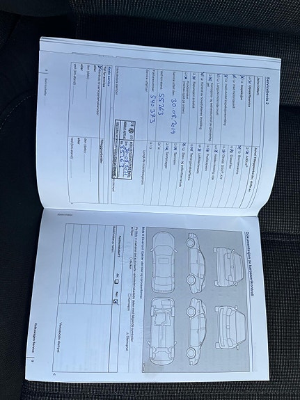 Volkswagen Passat 12 of 17