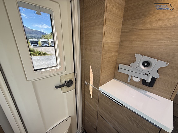Adria Adora 613UT 17 of 30