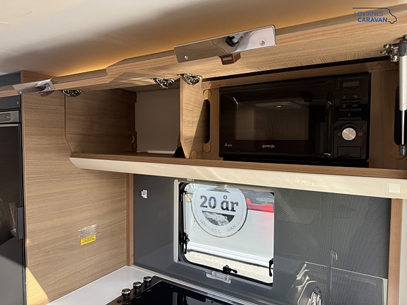 Adria Adora 613UT 25 of 30