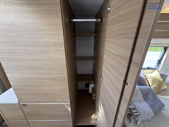 Adria Adora 613UT 30 of 30