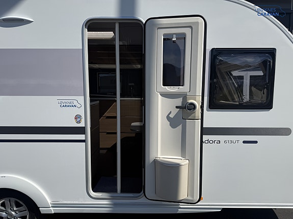 Adria Adora 613UT 6 of 30