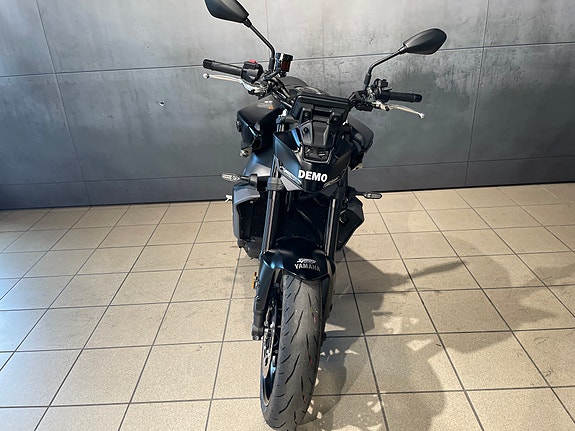Yamaha MT-09 8 of 14