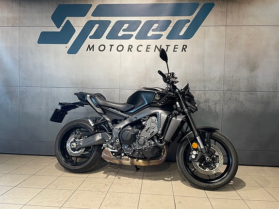 Yamaha MT-09 2 of 14