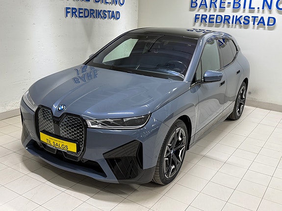 BMW iX 8 of 30