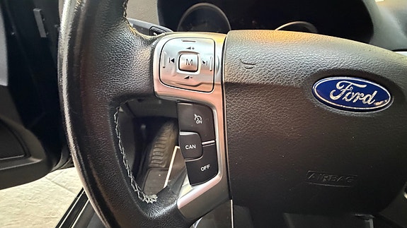 Ford Mondeo 30 of 30