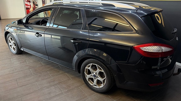 Ford Mondeo 8 of 30