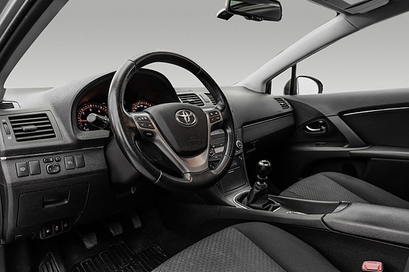 Toyota Avensis 17 of 28